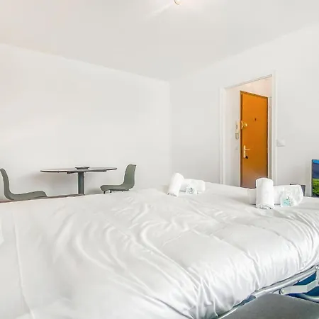 Homey Marble - Au Pied Du Tram / Proche Centre / Balcon Prive / Wifi Gratuit *