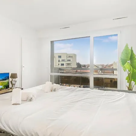 Homey Marble - Au Pied Du Tram / Proche Centre / Balcon Prive / Wifi Gratuit *
