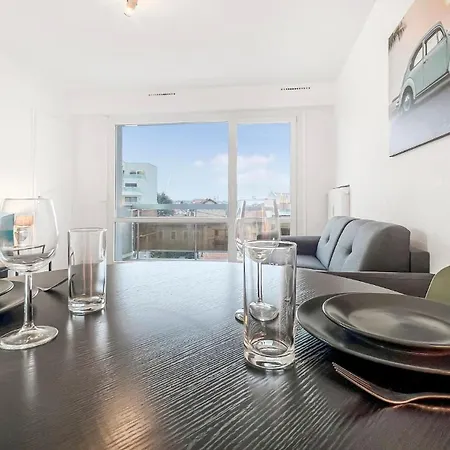 Homey Marble - Au Pied Du Tram / Proche Centre / Balcon Prive / Wifi Gratuit Annemasse